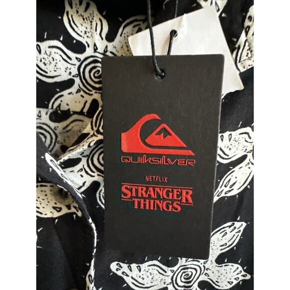 Quicksilver X Stranger Things Shirt Men's Size XS ButtonUp Short Sleeve Netflix - Picture 4 of 9